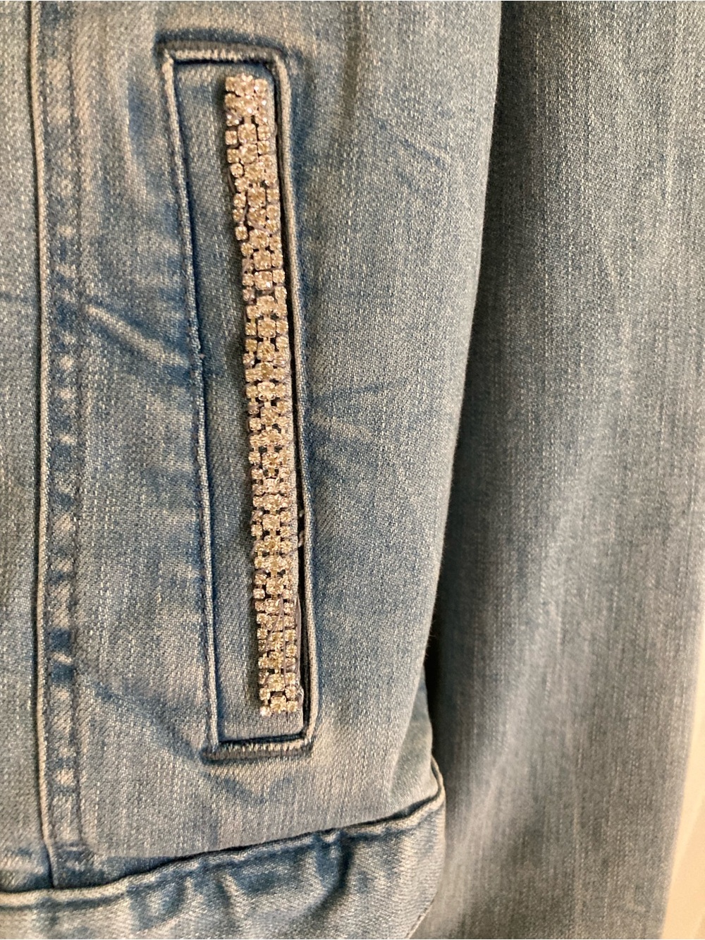 Time and Tru Light Wash Denim Jacket - Blue - Picture 5 of 8